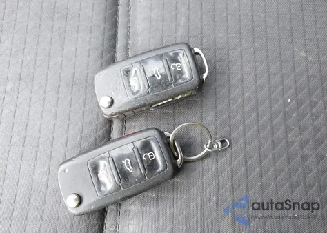 2015 Volkswagen Jetta 2.0L S из США, поврежденный, VIN 3VW2K7AJ2FM343009